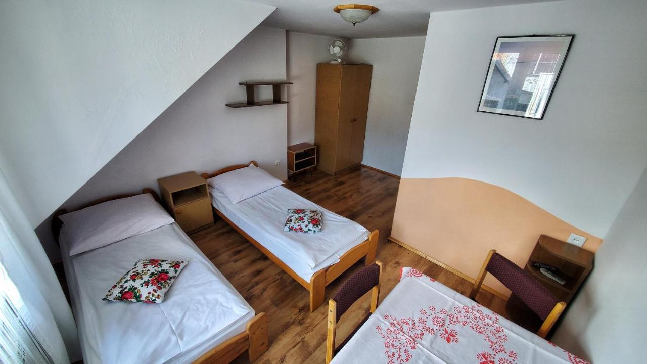 Appartement Pokoje Do Wynajecia U Lusi à Krościenko Extérieur photo