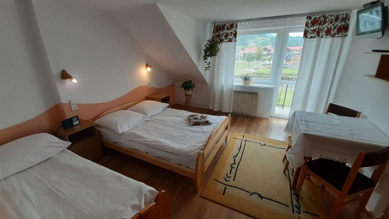 Appartement Pokoje Do Wynajecia U Lusi à Krościenko Extérieur photo