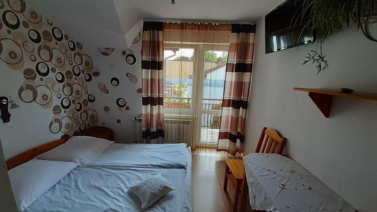 Appartement Pokoje Do Wynajecia U Lusi à Krościenko Extérieur photo